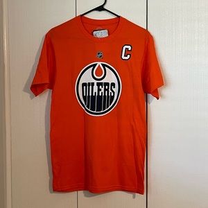 New With Tags NHL Edmonton Oilers Connor McDavid shirt small